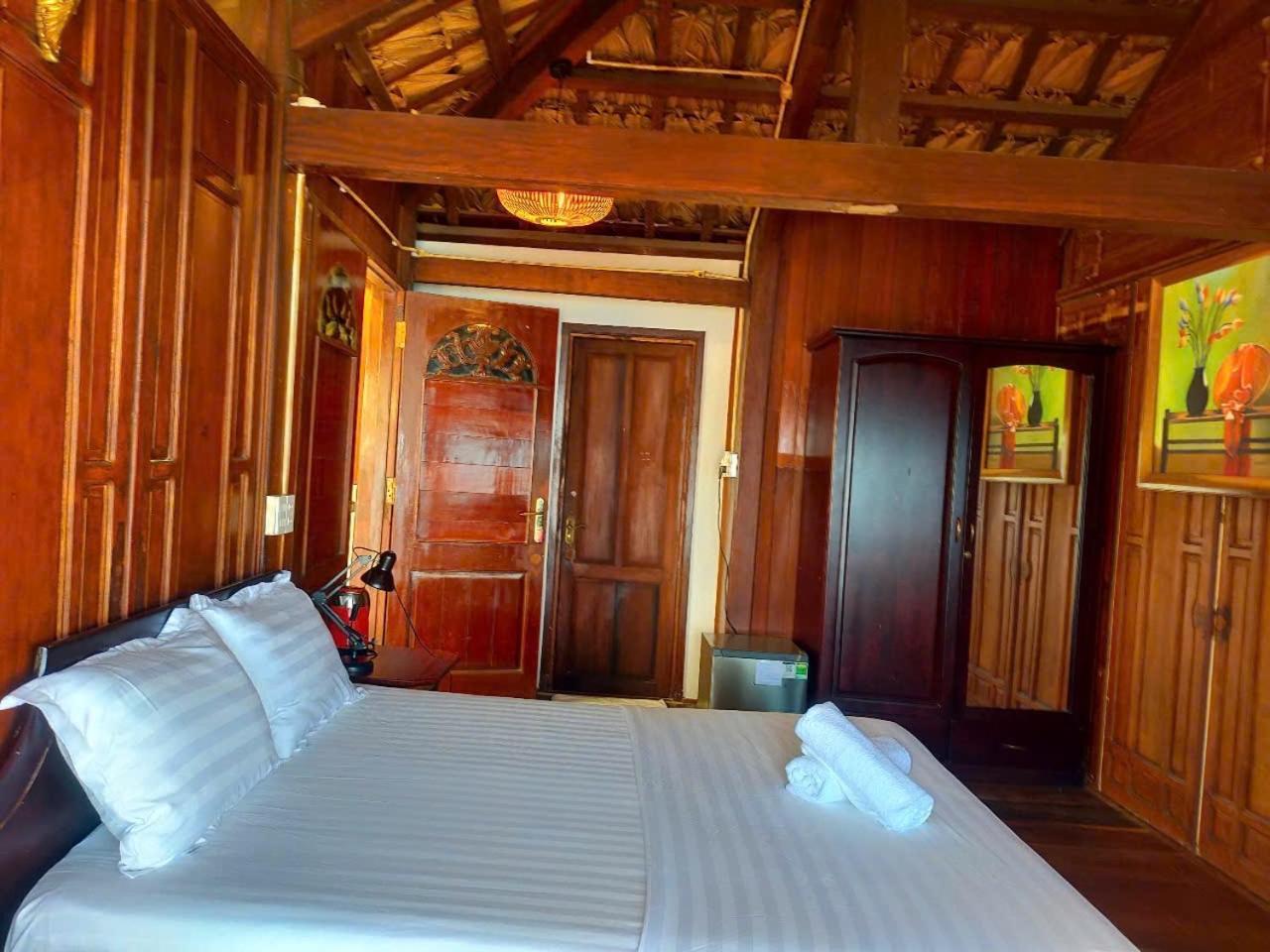 Cham Island Wooden Cabin Хойан Экстерьер фото