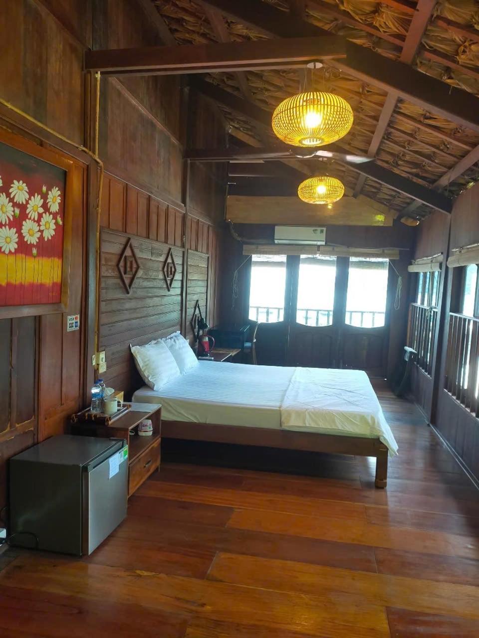 Cham Island Wooden Cabin Хойан Экстерьер фото
